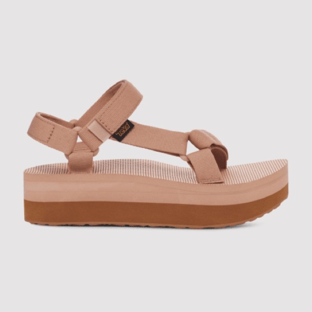 Teva flatform universal size 36 in maple sugar/lion
